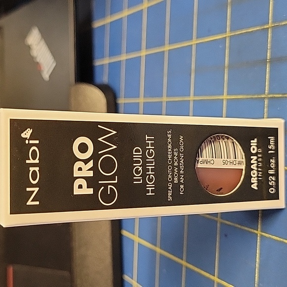 Nabi Pro Glow Liquid Highlight Argon Oil 15ml New Sealed Box Champagne - Picture 1 of 7